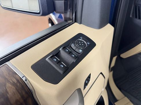 Used 2020 Ford F150 Lariat w/ Equipment Group 502A Luxury AWD/4WD image 16
