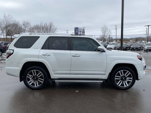Used 2016 Toyota 4Runner Limited image 9