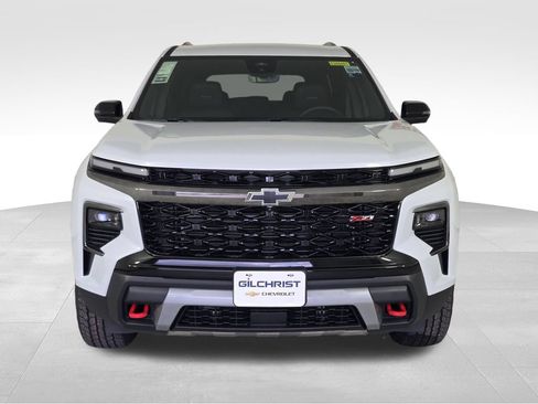 New 2026 Chevrolet Traverse Z71 w/ Driver Confidence Package AWD/4WD image 2