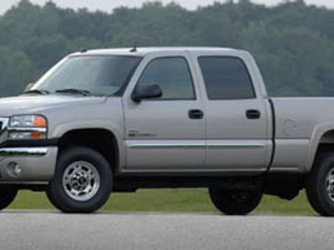 Used 2005 GMC Sierra 2500 SLE w/ Skid Plate Package AWD/4WD image 1