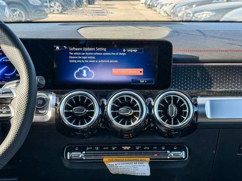 Used 2024 Mercedes-Benz EQB 350 4MATIC SUV image 15