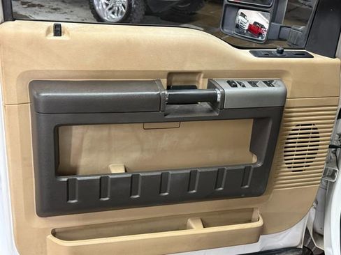 Used 2013 Ford F250 Lariat w/ Lariat Ultimate Pkg image 28