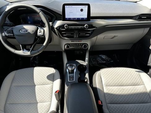 Certified 2023 Ford Escape Active AWD/4WD image 15