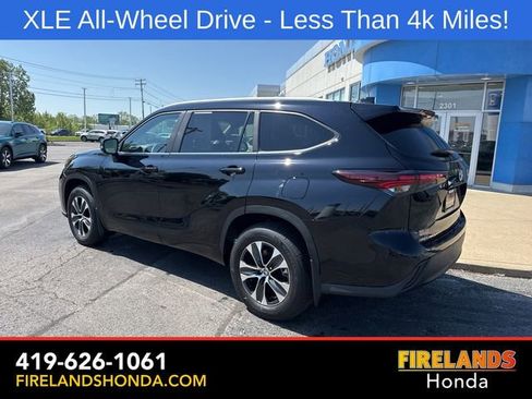 Used 2026 Toyota Highlander XLE AWD/4WD image 3