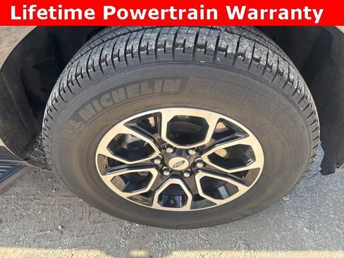 Used 2024 Ford Expedition Max XLT image 34