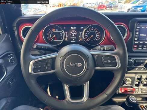 Used 2023 Jeep Wrangler Unlimited Rubicon w/ Cold Weather Group image 19