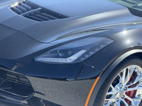 Used 2017 Chevrolet Corvette Z06 w/ Battery Protection Package RWD image 9