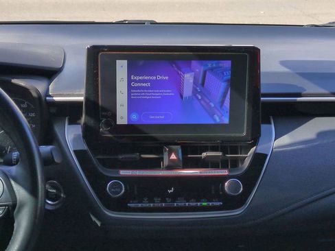 Certified 2025 Toyota Corolla SE image 17