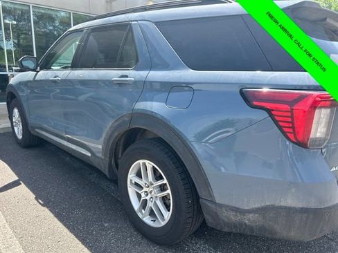 Used 2025 Ford Explorer Active AWD/4WD image 11
