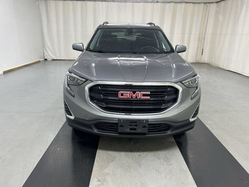 Used 2018 GMC Terrain SLE w/ Driver Convenience Package AWD/4WD image 3