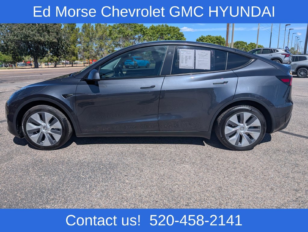 Used 2024 Tesla Model Y Long Range AWD/4WD image 2