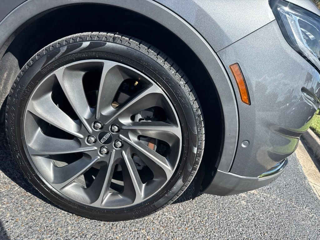 Used 2021 Lincoln Nautilus Reserve w/ Equipment Group 201A FWD image 10