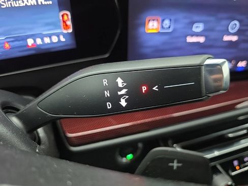 Used 2026 Chevrolet Traverse RS AWD/4WD image 31