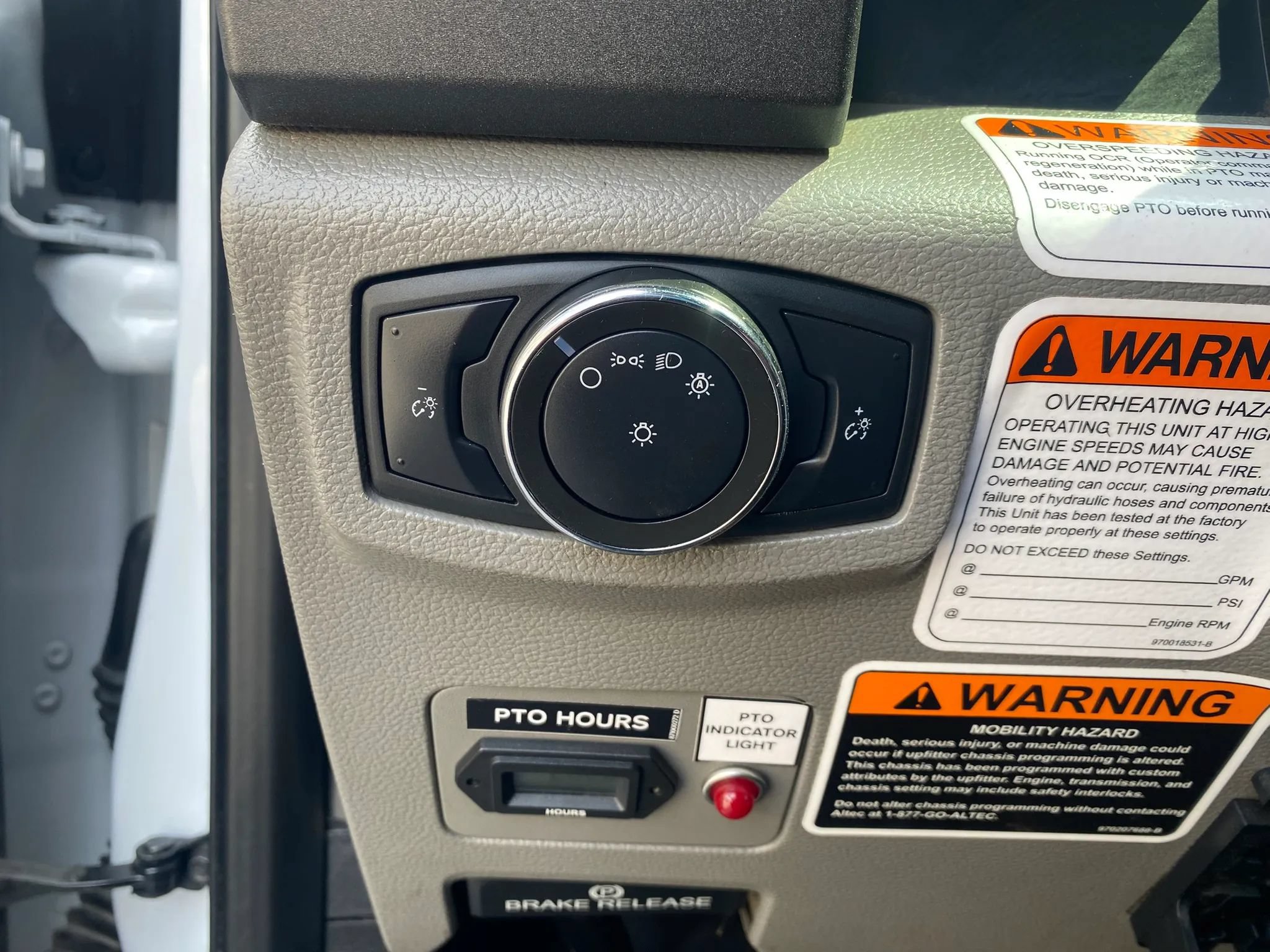 Used 2020 Ford F550 2WD SuperCab Super Duty image 18
