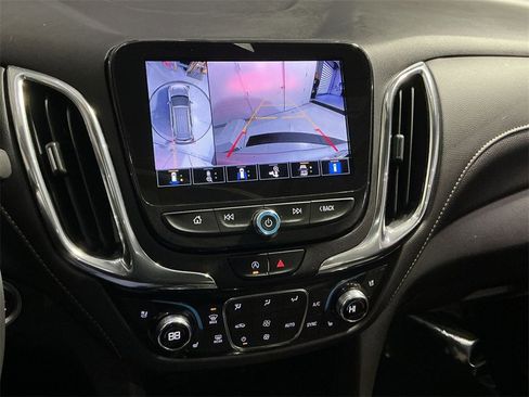 Used 2023 Chevrolet Equinox Premier image 27