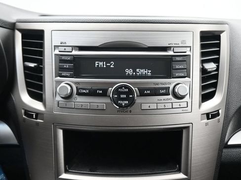 Used 2012 Subaru Outback 2.5i AWD/4WD image 17