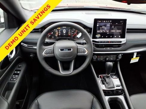 New 2026 Jeep Compass Latitude image 5