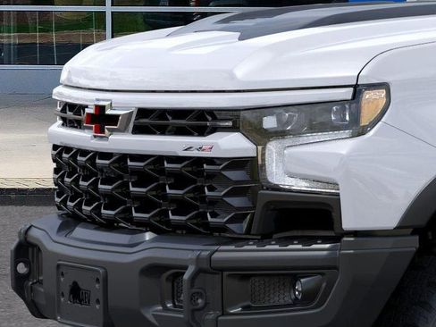 New 2026 Chevrolet Silverado 1500 ZR2 w/ ZR2 Bison Edition AWD/4WD image 13