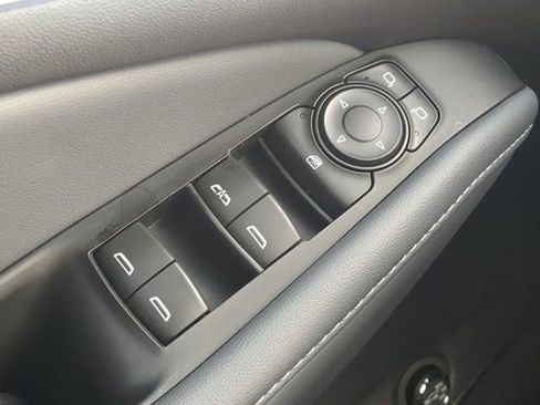 Used 2024 Buick Enclave Essence w/ Experience Buick Package image 24