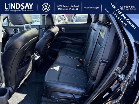 Used 2023 Kia Sorento S w/ Panoramic Sunroof Package image 11