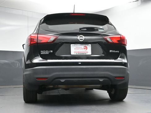 Used 2018 Nissan Rogue Sport SV w/ SV Technology Package image 26