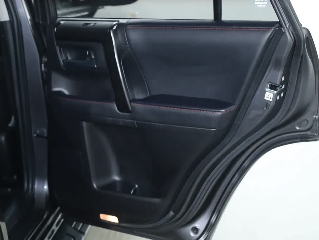 Used 2021 Toyota 4Runner TRD Off-Road Premium w/ Moonroof Package AWD/4WD image 30