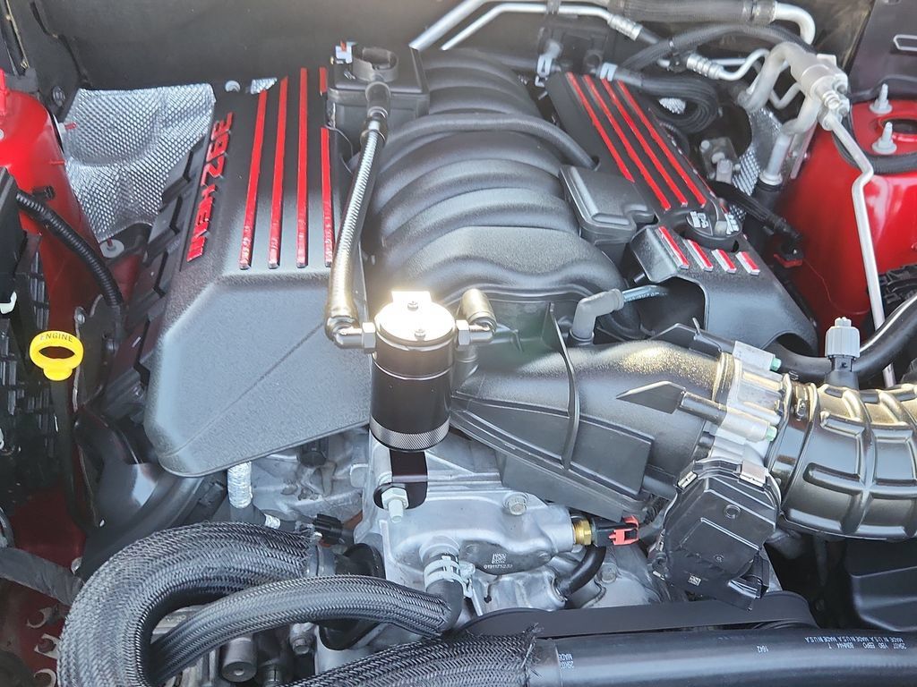 Used 2021 Dodge Durango SRT w/ Technology Group AWD/4WD image 17