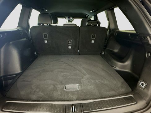 Used 2025 Jeep Grand Cherokee Altitude image 29