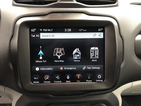 Used 2022 Jeep Renegade Limited image 21