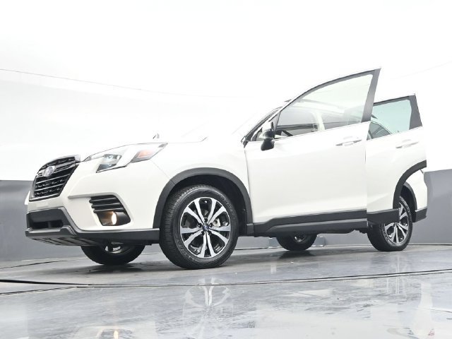 Used 2023 Subaru Forester Limited AWD/4WD image 44