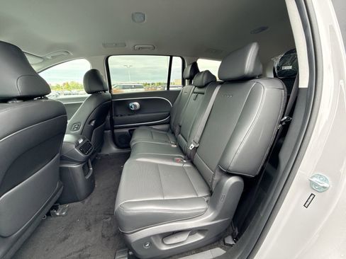New 2026 Hyundai Ioniq 9 SEL image 24