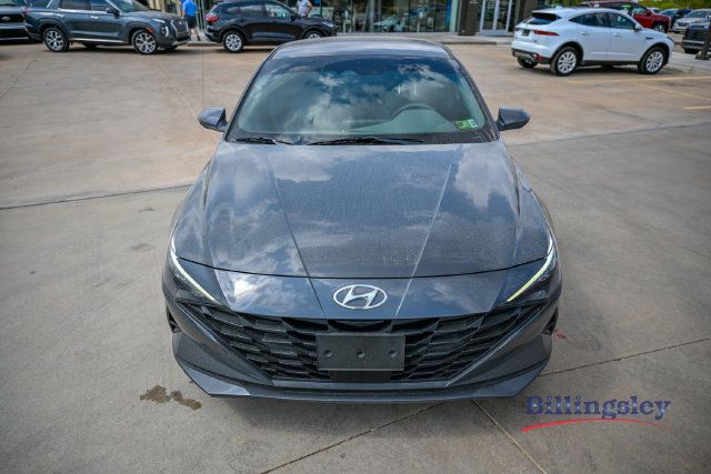 Certified 2023 Hyundai Elantra SEL w/ Convenience Package FWD image 8