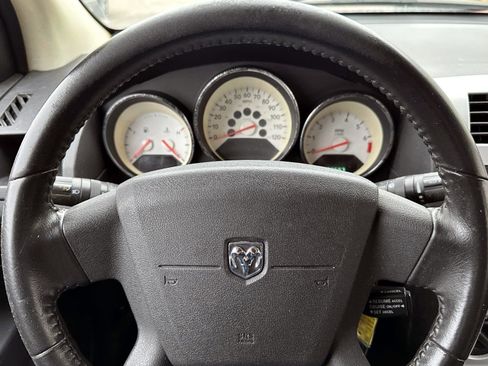 Used 2009 Dodge Caliber SXT image 17