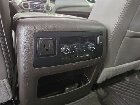 Used 2019 GMC Yukon Denali w/ Denali Ultimate Package image 15