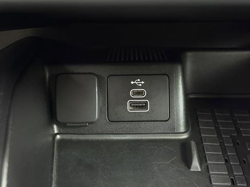 Certified 2025 Ford Bronco Sport Outer Banks w/ Outer Banks Tech Package+ AWD/4WD image 13