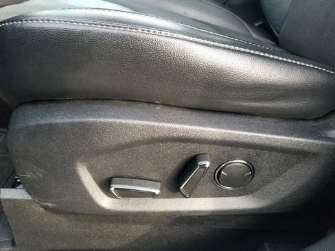 Used 2015 Ford Edge Sport image 13