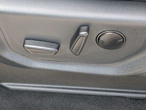 Used 2024 Ford Expedition XLT AWD/4WD image 20