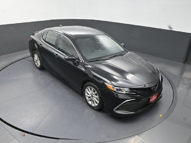 Used 2023 Toyota Camry LE AWD/4WD image 23