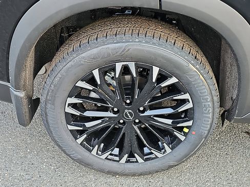 New 2026 Nissan Rogue SV image 5