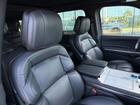 New 2026 Lincoln Navigator L Reserve image 18