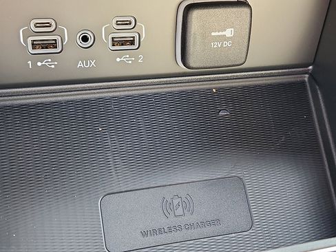 New 2025 Jeep Grand Cherokee L Limited w/ Luxury Tech Group II image 17