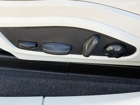 Used 2023 Porsche Panamera 4S w/ Premium Package image 24