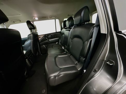Used 2024 Nissan Armada SL image 30