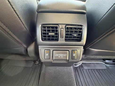 Used 2018 Subaru Outback 3.6R Limited AWD/4WD image 14