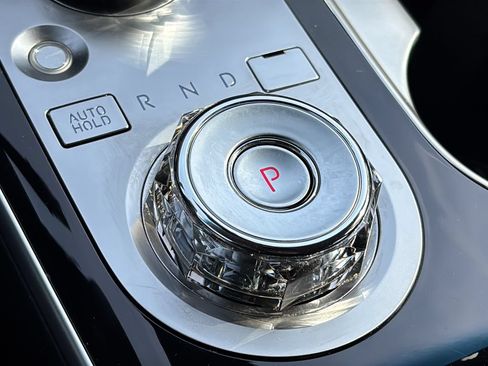 Certified 2026 Genesis GV70 2.5T AWD/4WD image 46