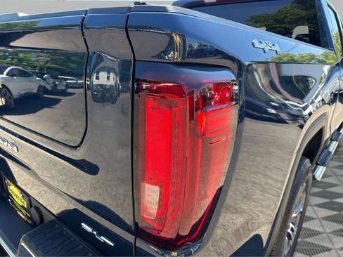 Used 2022 GMC Sierra 1500 SLT w/ Max Trailering Package AWD/4WD image 26