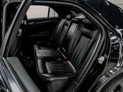 Used 2022 Chrysler 300 S image 19