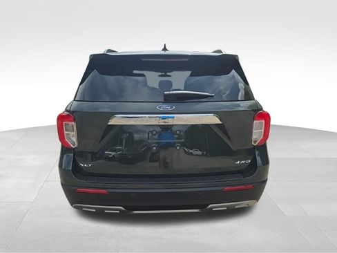 Certified 2023 Ford Explorer XLT w/ Equipment Group 202A AWD/4WD image 7