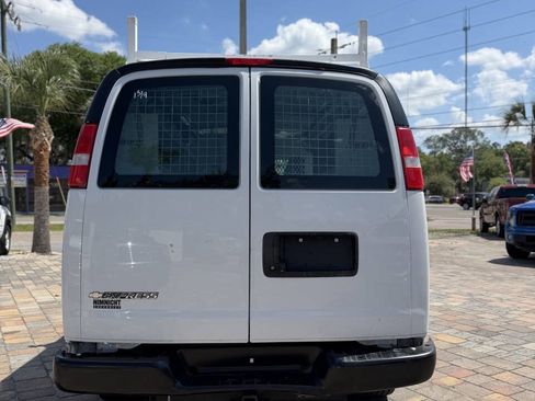 Used 2020 Chevrolet Express 2500 w/ Driver Convenience Package RWD image 10