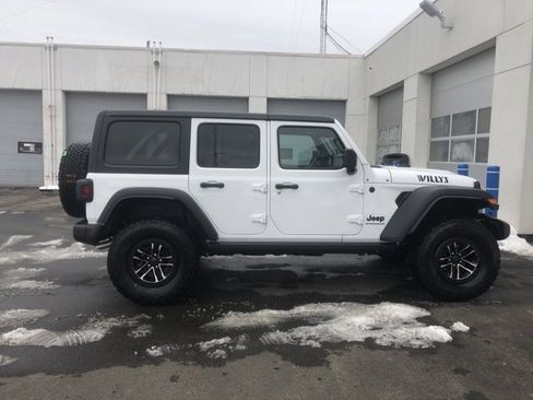 New 2025 Jeep Wrangler Willys image 7